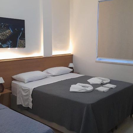 Ferienwohnung -Apartamento Alemao Em Copacabana , 100 Metros Da Praia Com Wi-Fi! Rio de Janeiro Eksteriør billede